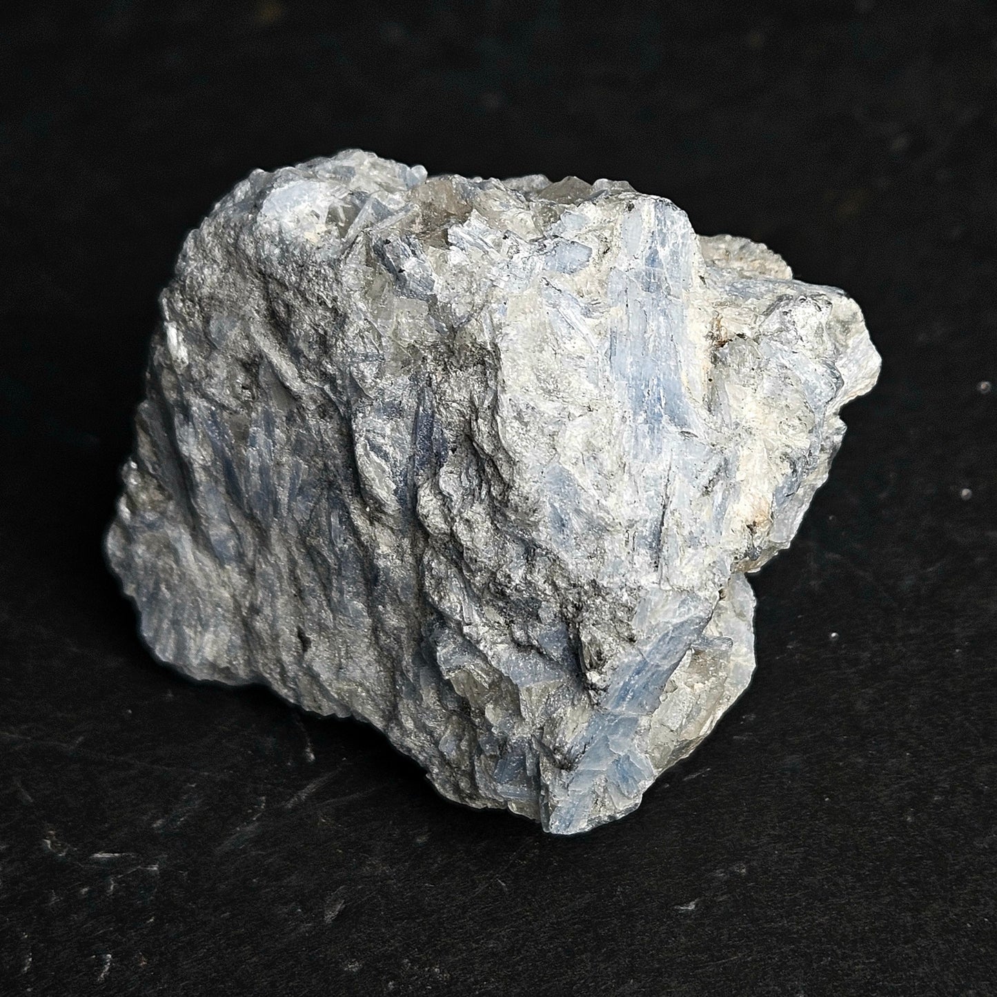 Paraiba Kyanite