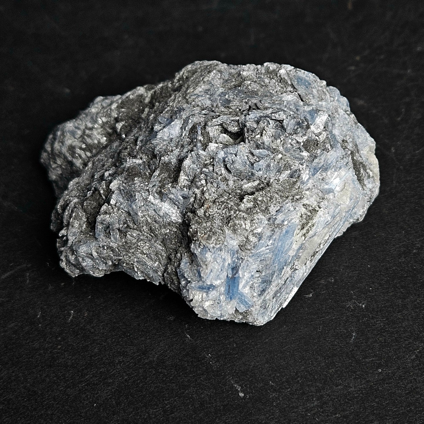 Paraiba Kyanite